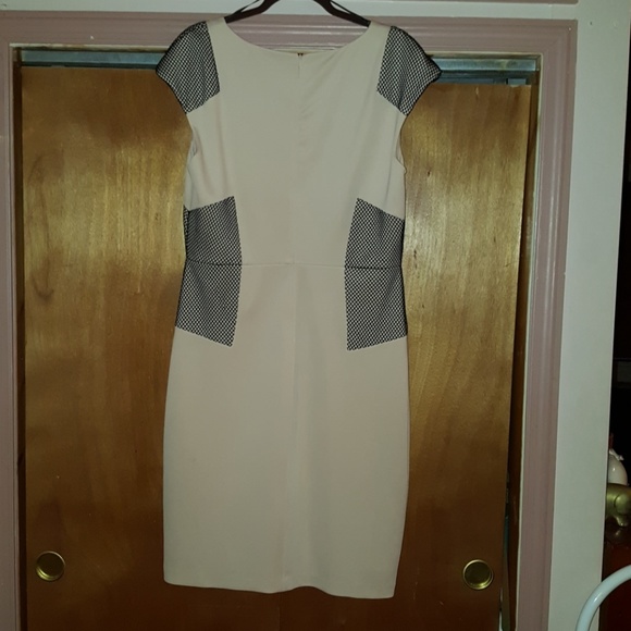 Sangria sleeveless evening dress - Picture 2 of 7